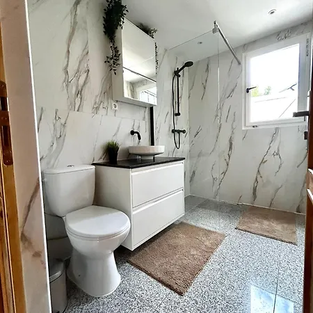 New Cozy With Jacuzzi And Cinema Near Amsterdam Prázdninový dům Vijfhuizen