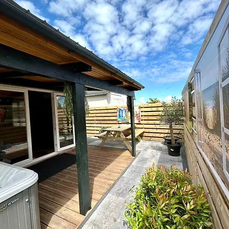 Cozy With Private Jacuzzi And Cinema Between Amsterdam Haarlem And Schiphol Airport Сasa de vacaciones *