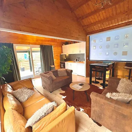 Cozy With Private Jacuzzi And Cinema Between Amsterdam Haarlem And Schiphol Airport * Vijfhuizen