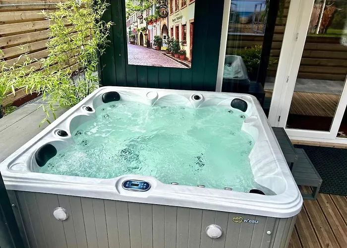 Holiday home New Cozy With Jacuzzi And Cinema Near Amsterdam Vijfhuizen