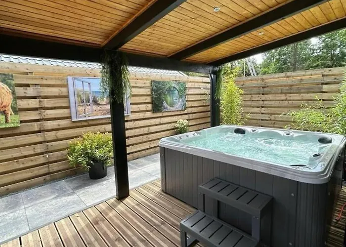 New Cozy With Jacuzzi And Cinema Near Amsterdam Holiday home *