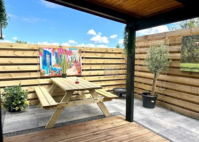 New Cozy With Jacuzzi And Cinema Near Amsterdam Holiday home