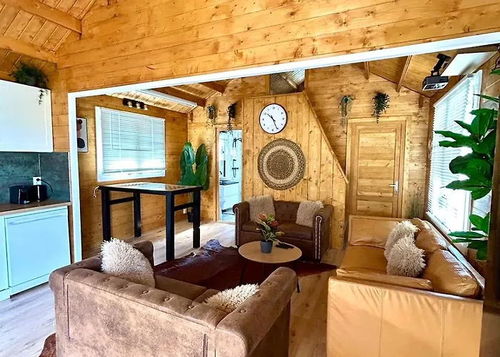 New Cozy With Jacuzzi And Cinema Near Amsterdam Holiday home *