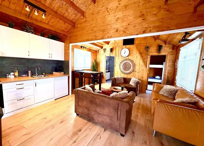 Holiday home New Cozy With Jacuzzi And Cinema Near Amsterdam